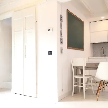 Casadiaz 11 Apartment Como Exterior photo